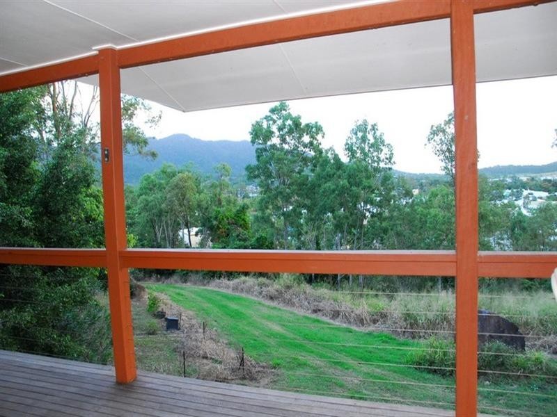 1/15 Macarthur Drive, Cannonvale QLD 4802