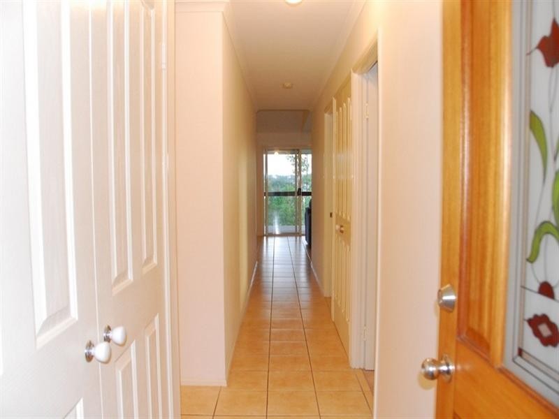 1/15 Macarthur Drive, Cannonvale QLD 4802