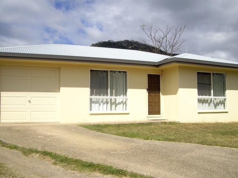44 Banksia Court, Cannonvale QLD 4802