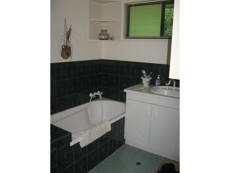 1 Sandpiper Crescent, Jubilee Pocket QLD 4802