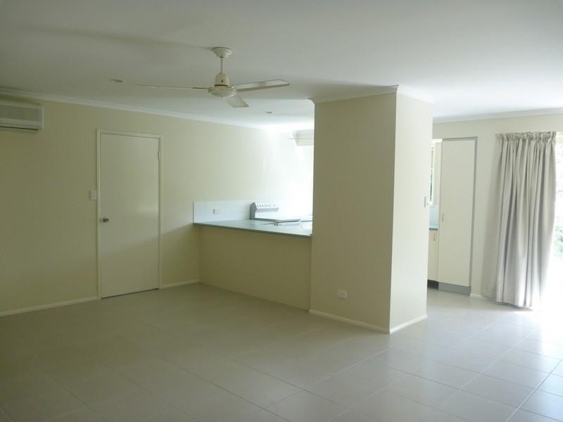 13 Cateran Close, Cannonvale QLD 4802