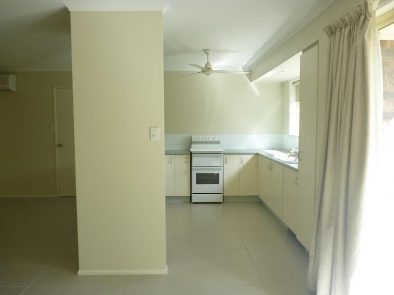 13 Cateran Close, Cannonvale QLD 4802