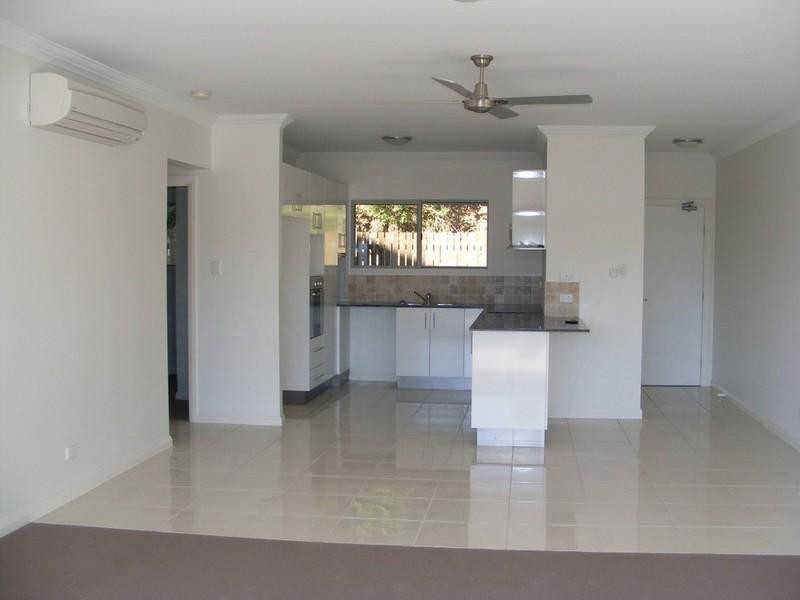 45/3 Deloraine Close, Cannonvale QLD 4802