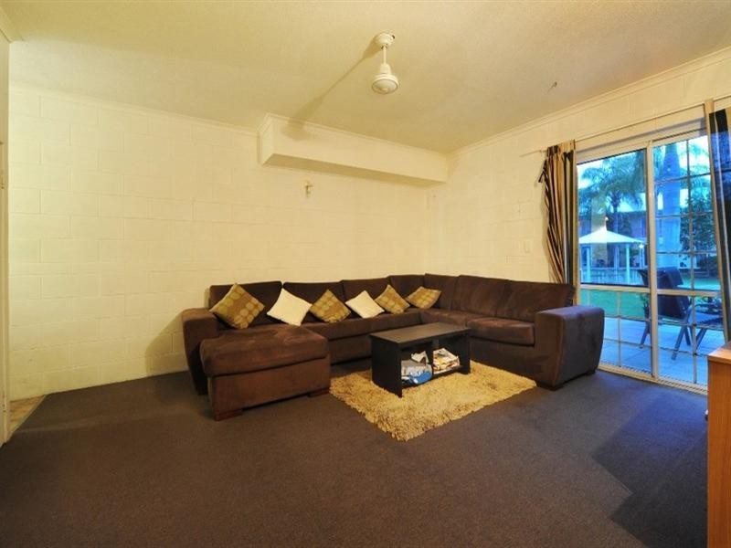 30/11 Island Drive, Cannonvale QLD 4802