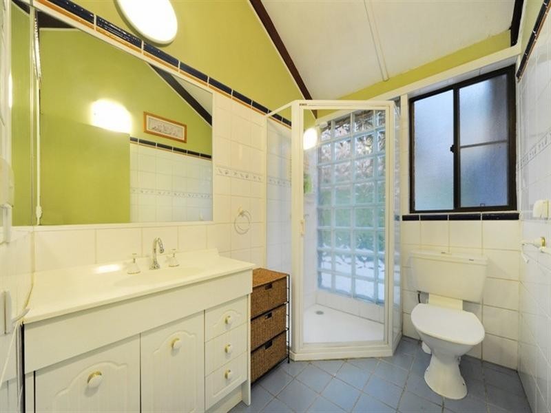 6 Wambiri Street, Cannonvale QLD 4802