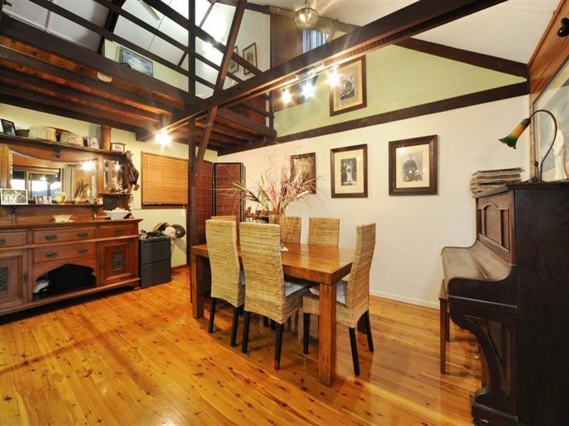 6 Wambiri Street, Cannonvale QLD 4802