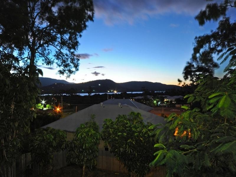 6 Wambiri Street, Cannonvale QLD 4802