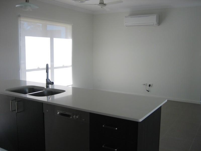 291 Parker Road, Cannonvale QLD 4802