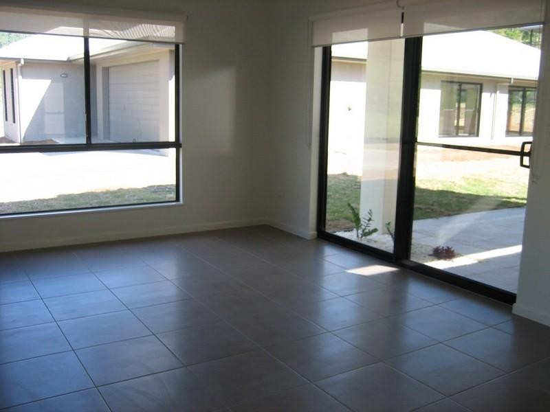 291 Parker Road, Cannonvale QLD 4802