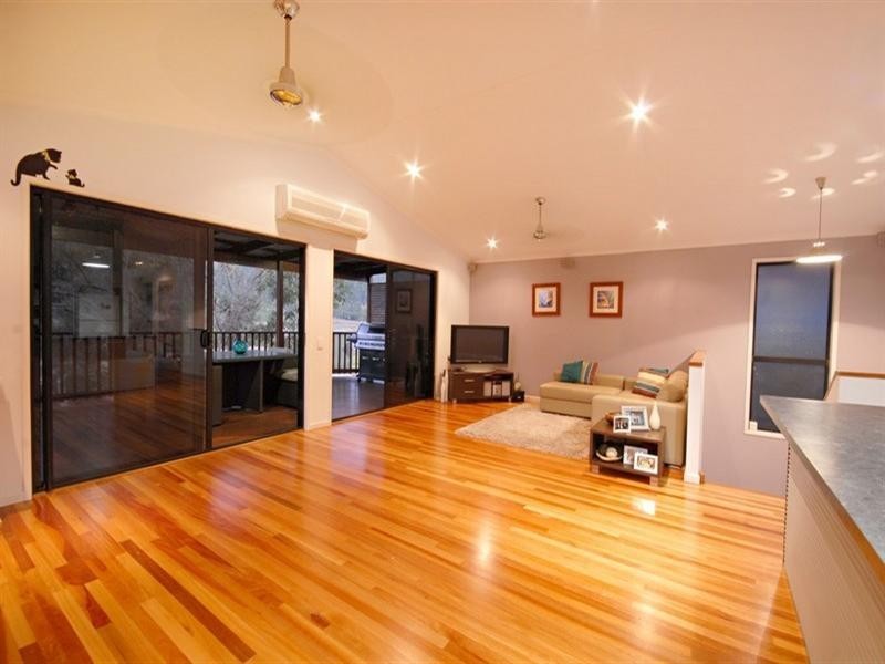 21 Daydream Court, Cannonvale QLD 4802