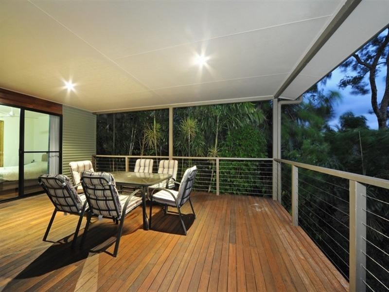 9 Country Road, Cannonvale QLD 4802