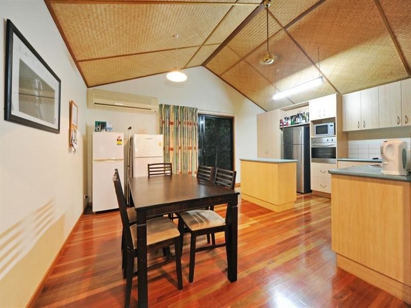 9 Country Road, Cannonvale QLD 4802