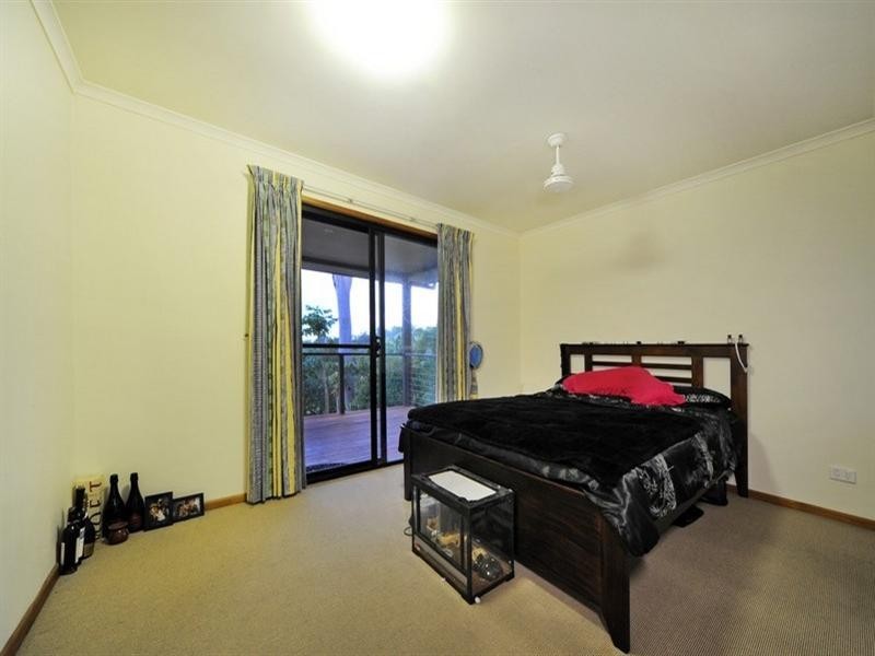 9 Country Road, Cannonvale QLD 4802