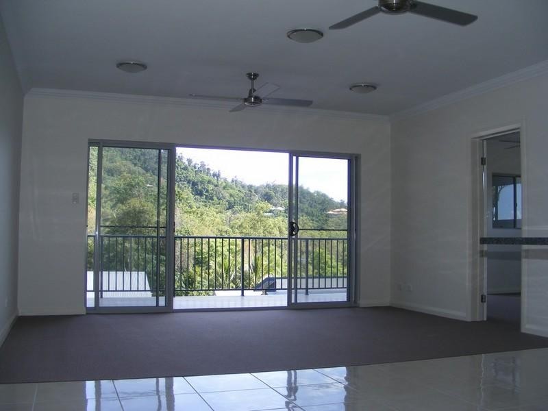 3/3 Deloraine Close, Cannonvale QLD 4802