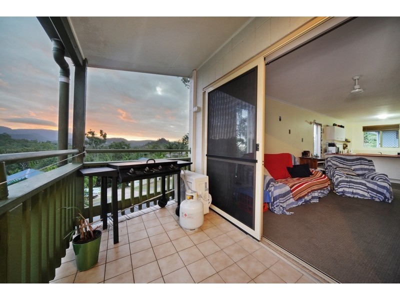5/5 Border Drive, Cannonvale QLD 4802
