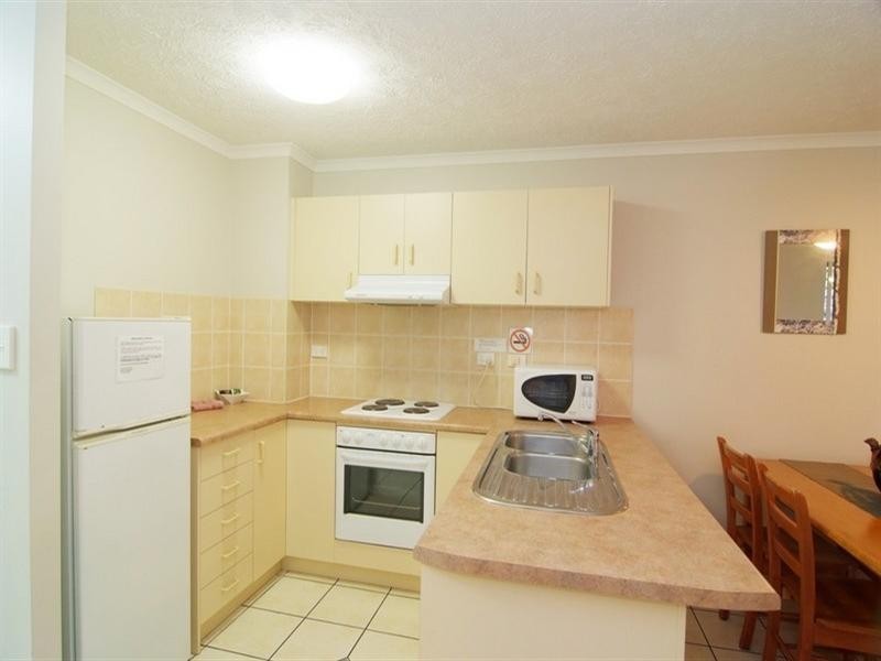 8/22 Airlie Crescent, Airlie Beach QLD 4802