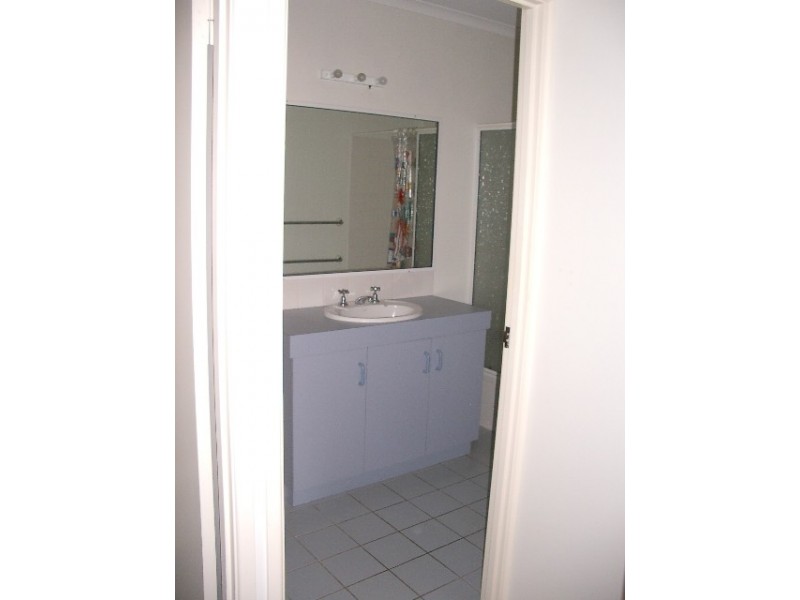 9/9 Erromango Drive, Jubilee Pocket QLD 4802