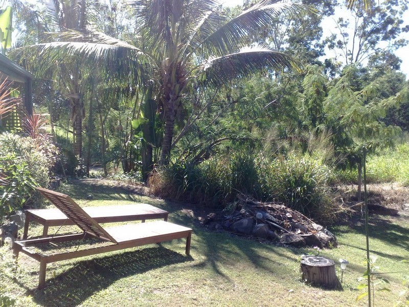 1 Grace Avenue, Cannonvale QLD 4802