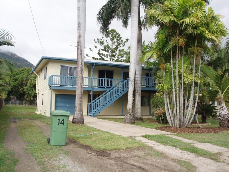 14 Schnapper Street, Cannonvale QLD 4802