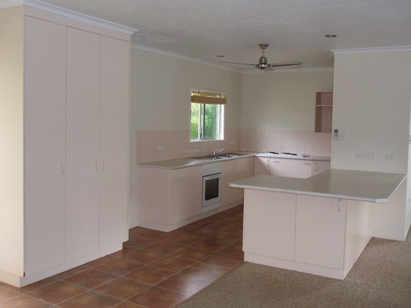 14 Schnapper Street, Cannonvale QLD 4802