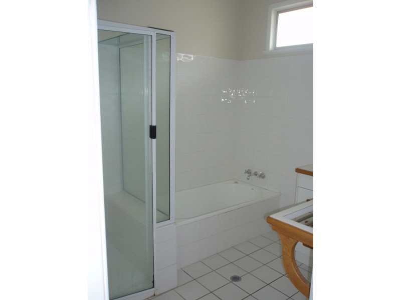 14 Schnapper Street, Cannonvale QLD 4802