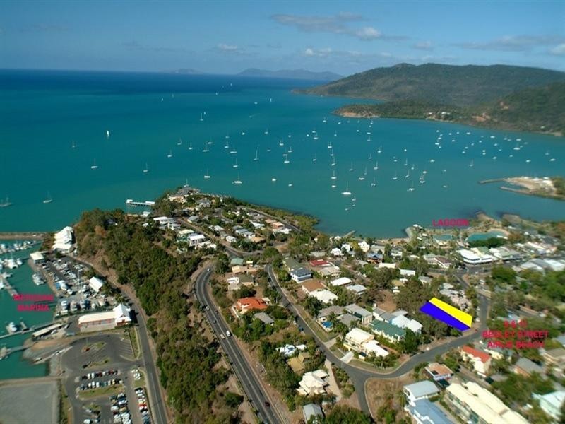 9 Begley Street, Airlie Beach QLD 4802