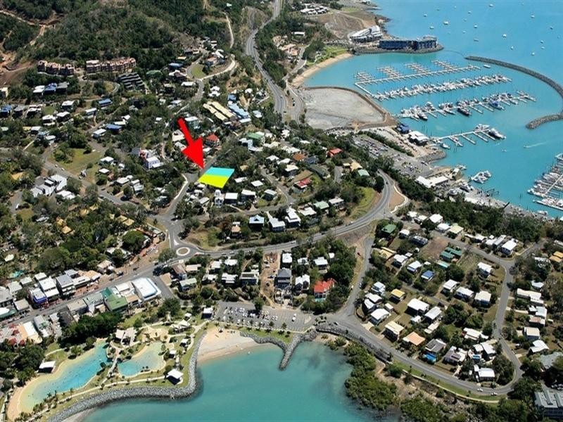 9 Begley Street, Airlie Beach QLD 4802
