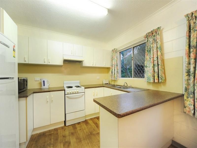 7/3 Eshelby Drive, Cannonvale QLD 4802