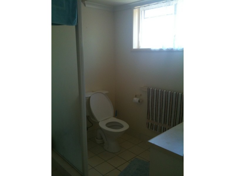 11 Cateran Close, Cannonvale QLD 4802