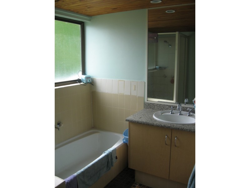 26/2 Eshelby Drive, Cannonvale QLD 4802