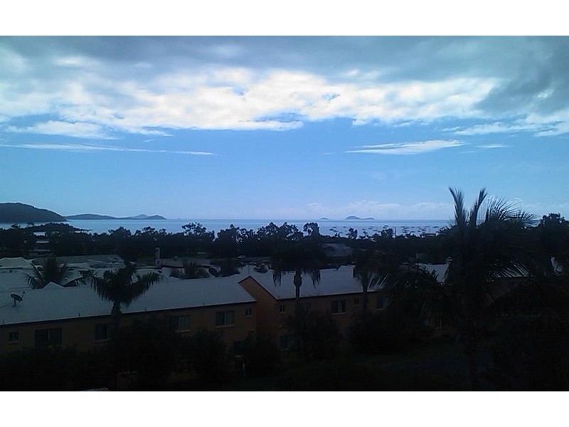 26/2 Eshelby Drive, Cannonvale QLD 4802