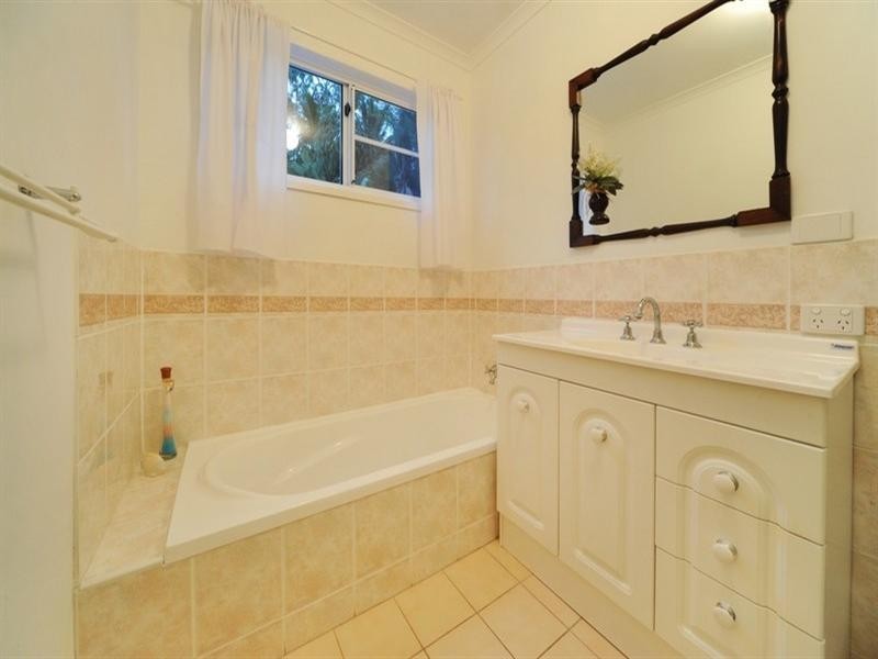 2 Cedar Crescent, Jubilee Pocket QLD 4802