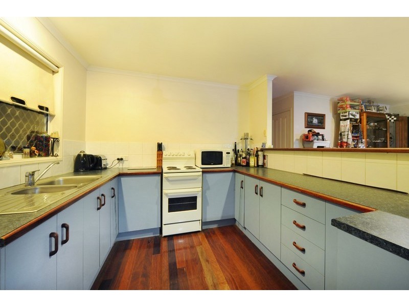 37 South Molle Boulevard, Cannonvale QLD 4802