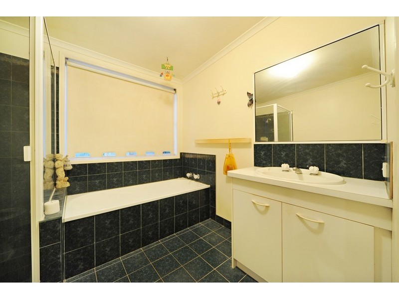 37 South Molle Boulevard, Cannonvale QLD 4802