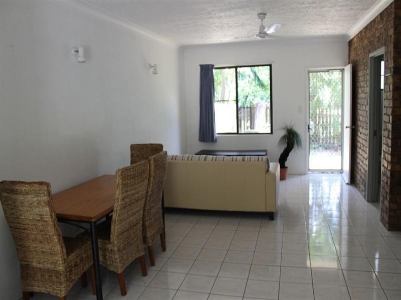 3/5 Pleasant Drive, Cannonvale QLD 4802