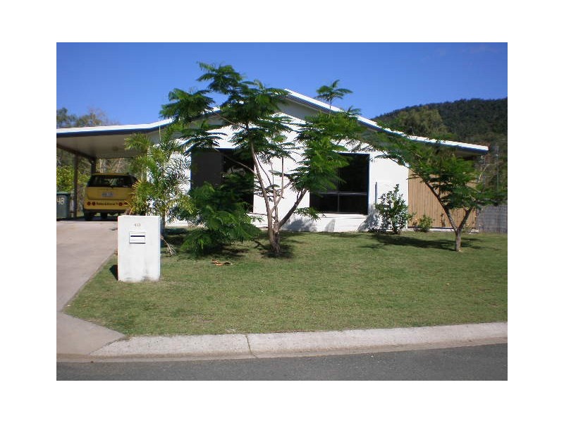 48 Banksia Court, Cannonvale QLD 4802
