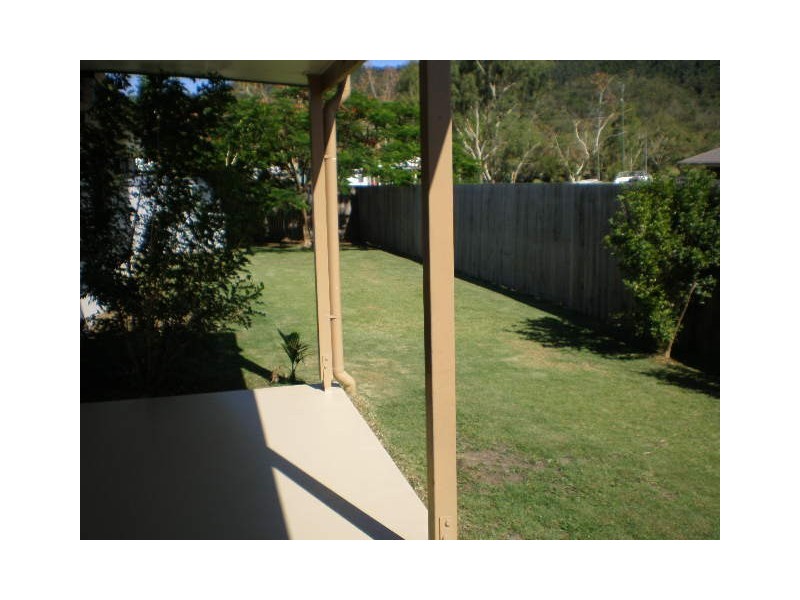 48 Banksia Court, Cannonvale QLD 4802