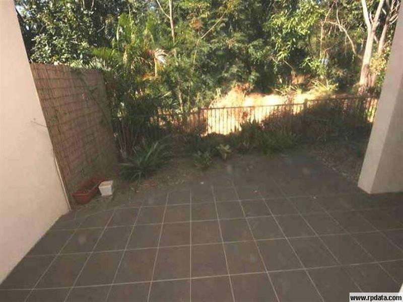 2/6 Salmon Street, Cannonvale QLD 4802
