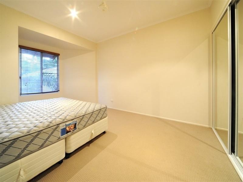 2/6 Salmon Street, Cannonvale QLD 4802