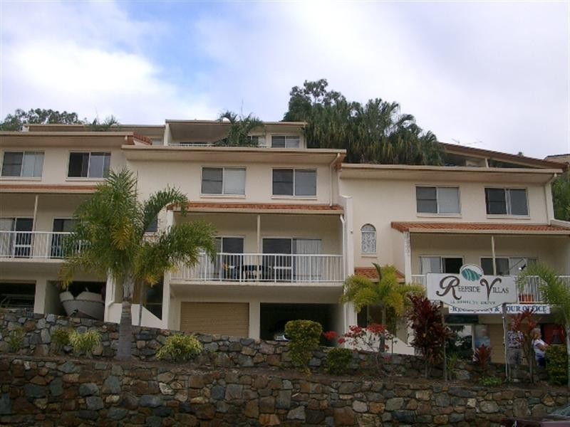 1/12 Eshelby Drive, Cannonvale QLD 4802