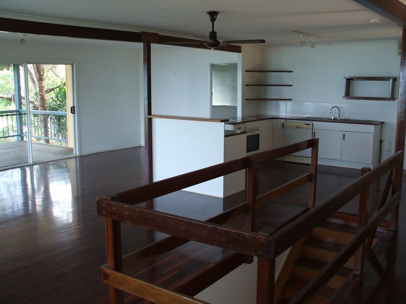 6 Simmons Street, Airlie Beach QLD 4802