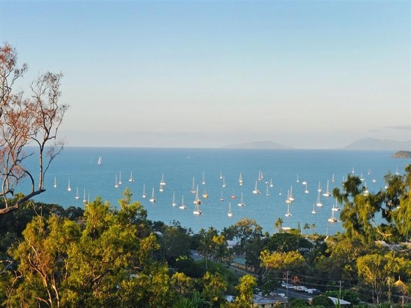 12/2 Nara Avenue, Airlie Beach QLD 4802