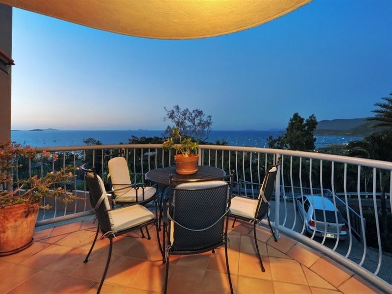 12/2 Nara Avenue, Airlie Beach QLD 4802