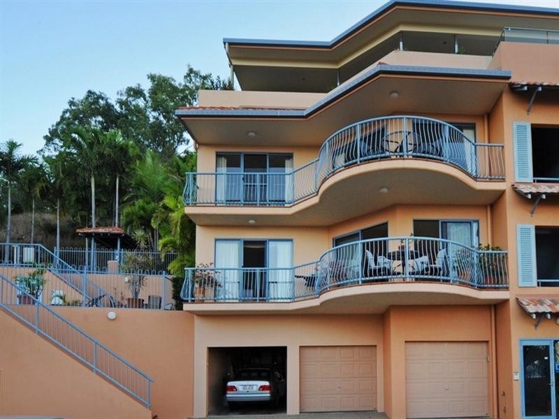 12/2 Nara Avenue, Airlie Beach QLD 4802
