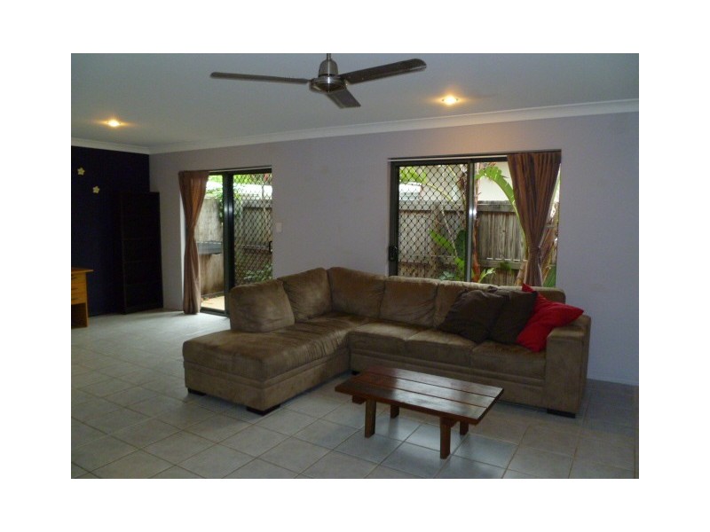 1/14 Banksia Court, Cannonvale QLD 4802