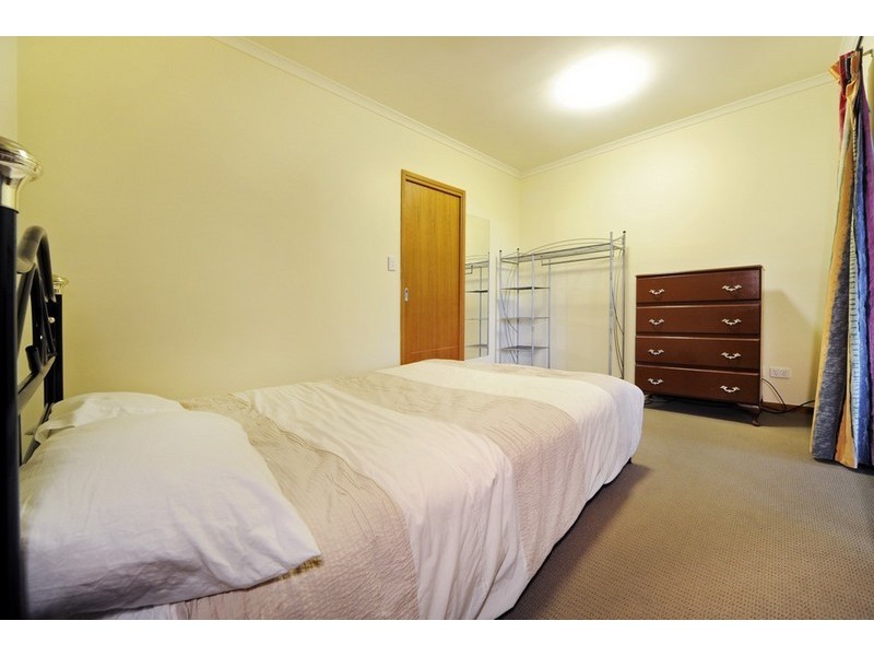 9 Country Road, Cannonvale QLD 4802