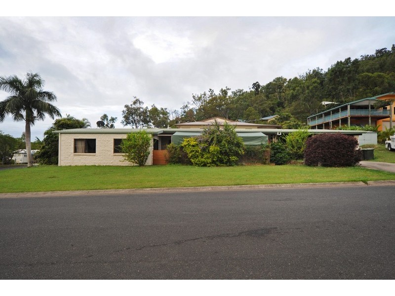 3 Jones Road, Cannonvale QLD 4802