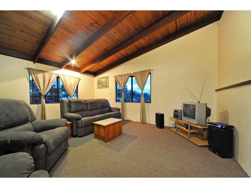 3 Jones Road, Cannonvale QLD 4802