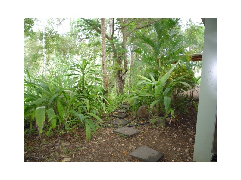 25 Gunally Road, Sugarloaf QLD 4800