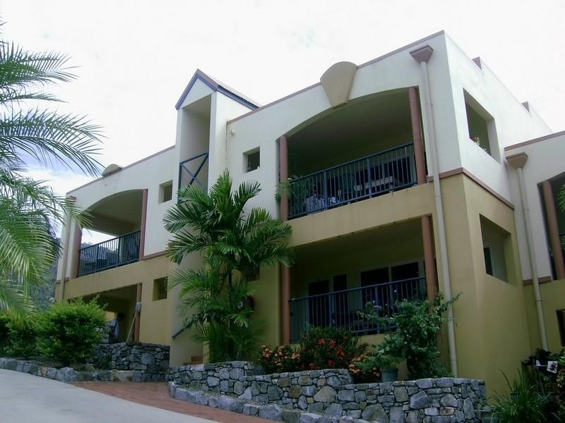 3/24 Island Drive, Cannonvale QLD 4802